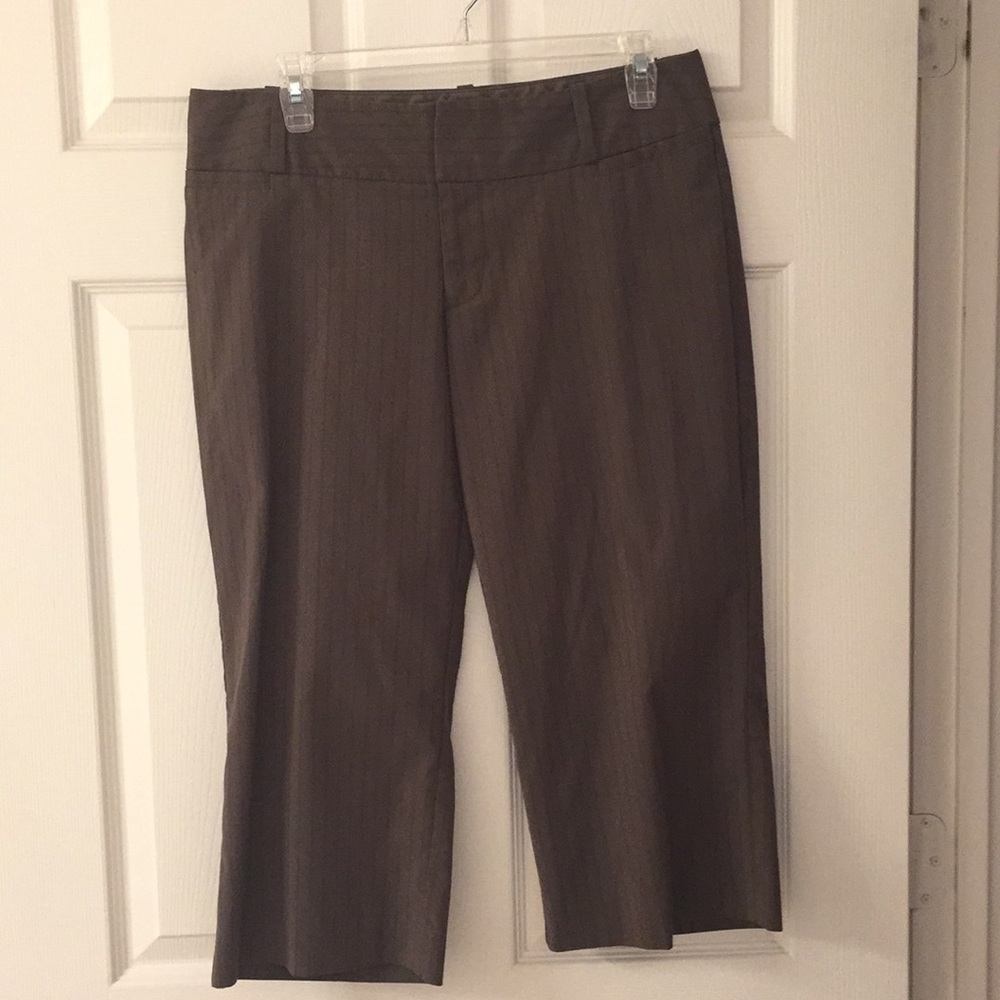 Mossimo capris